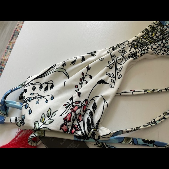Floral Bikini Swimsuit Top Vince Camuto NEW SMALL - Picture 6 of 9